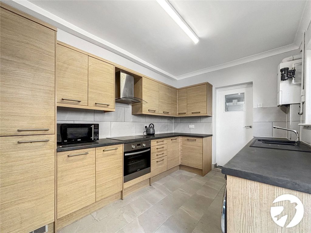 Property photo 2 of 10 Picture No. 09