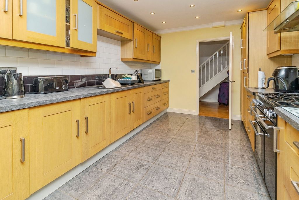Additional image 4 of 4 bed detached house for saleFaulkners Way, Leighton Buzzard, Bedfordshire LU7