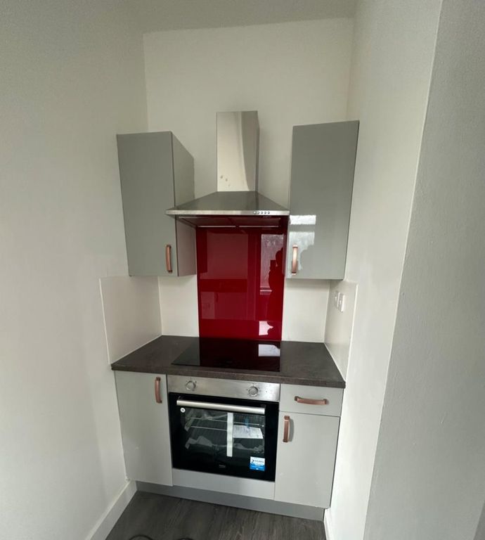 Property photo 3 of 4 Rm 3 Sailsbury Kitchen 2.Jpg