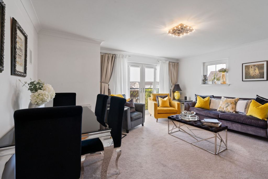 Property photo 2 of 24 Lounge/ Diner