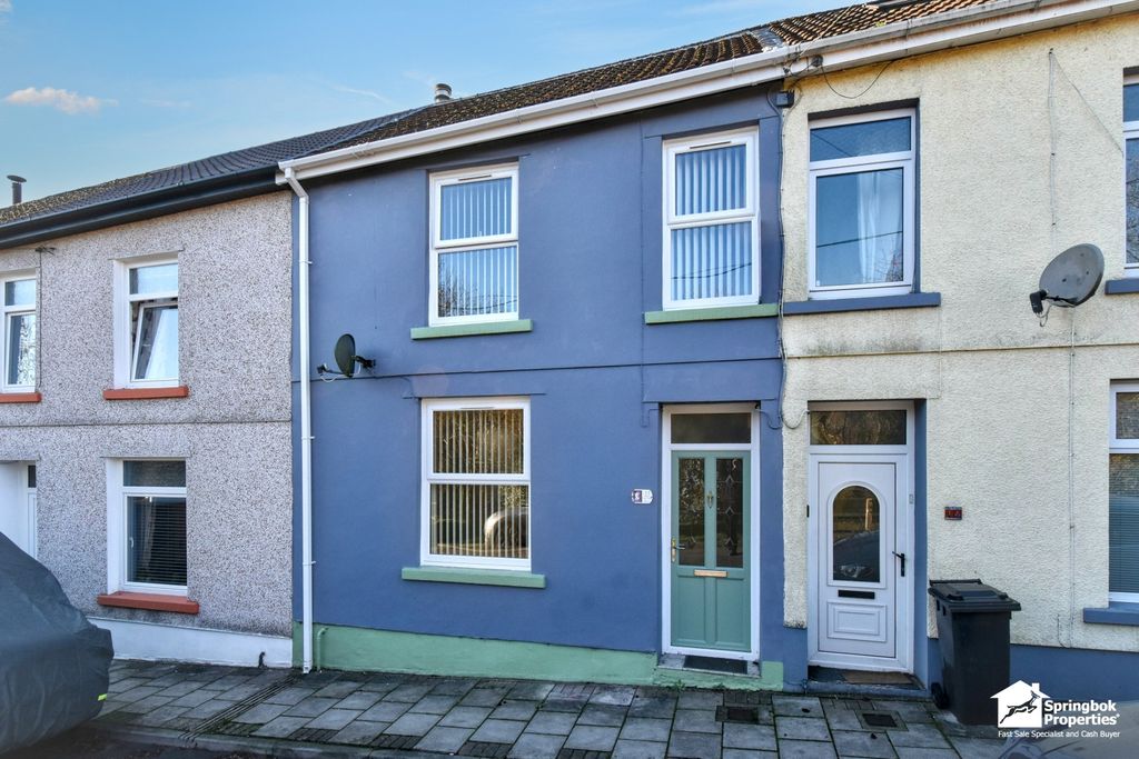 Property photo 1 of 13 Front View