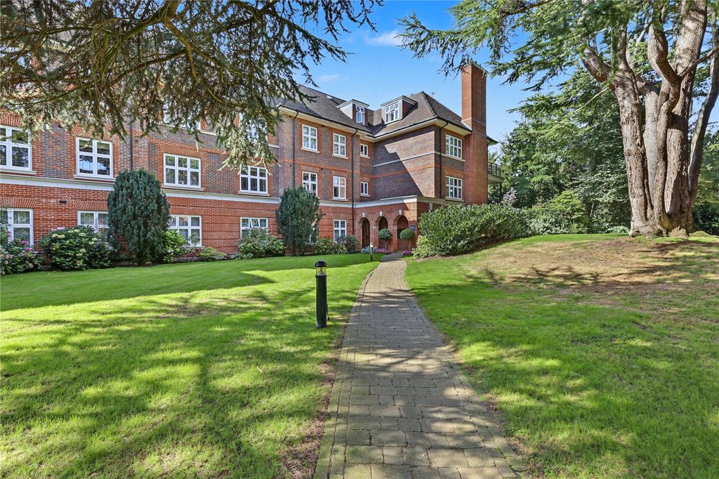 Property photo 1 of 21 Picture No. 23