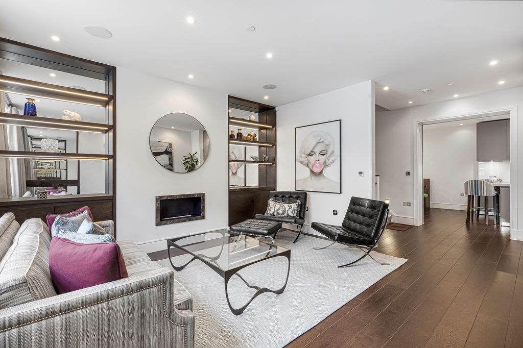 Property photo 3 of 19