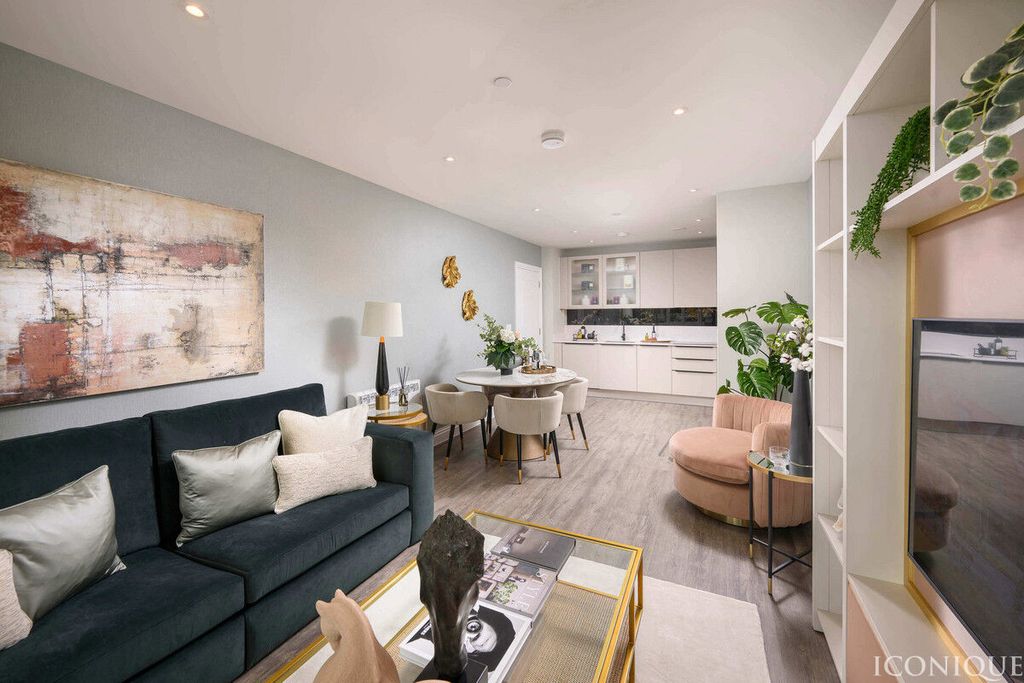 Property photo 2 of 10