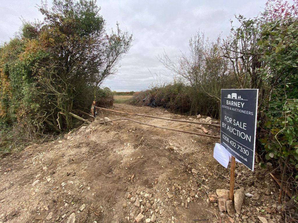 Property photo 2 of 7 Photo 5