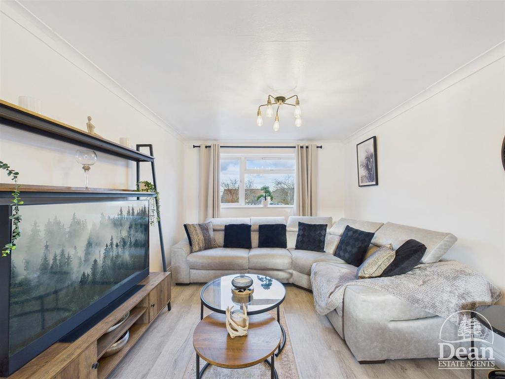 Property photo 3 of 19