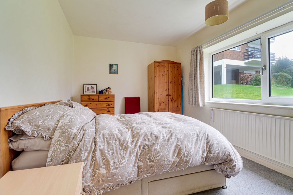 Additional image 5 of 3 bed flat for saleColeridge Court, Harpenden, Hertfordshire AL5