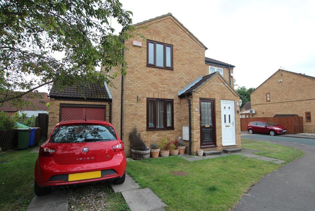 Property photo 1 of 8 External