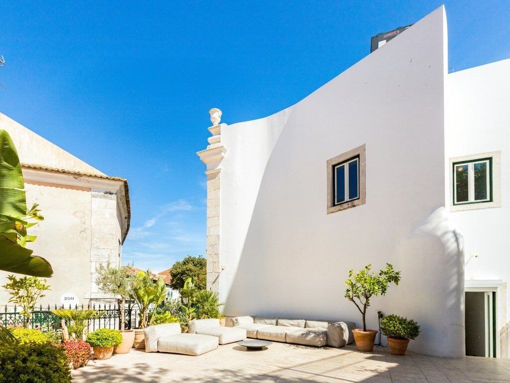Property photo 1 of 25 Fully Renovated T5 Semi-Detached Residence With 109.57 m² Private Terrace &amp; Garage