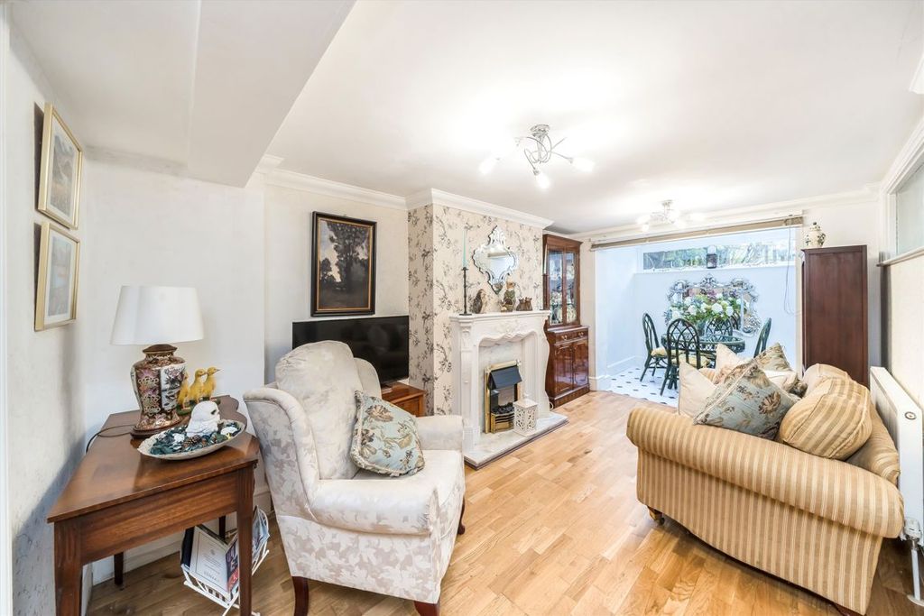Property photo 2 of 7