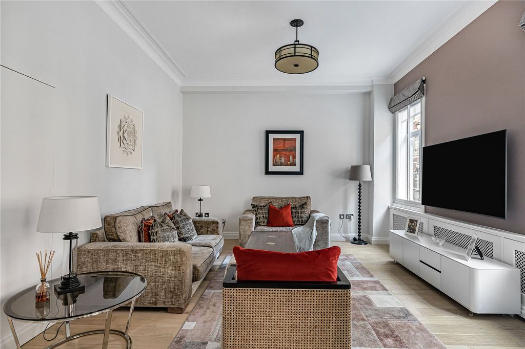 Property photo 1 of 19 Reception Room