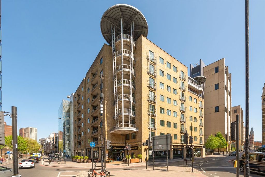 Property photo 1 of 5