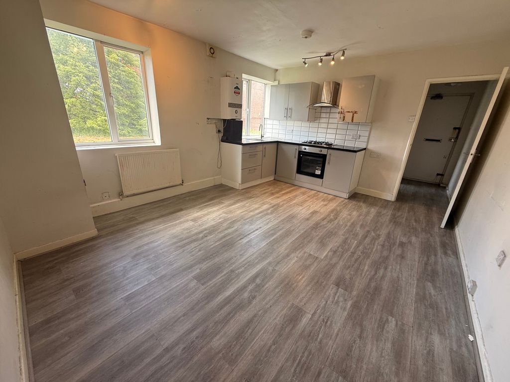 Property photo 2 of 6 Image