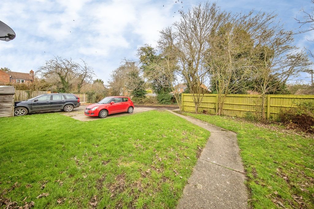 Property photo 3 of 10