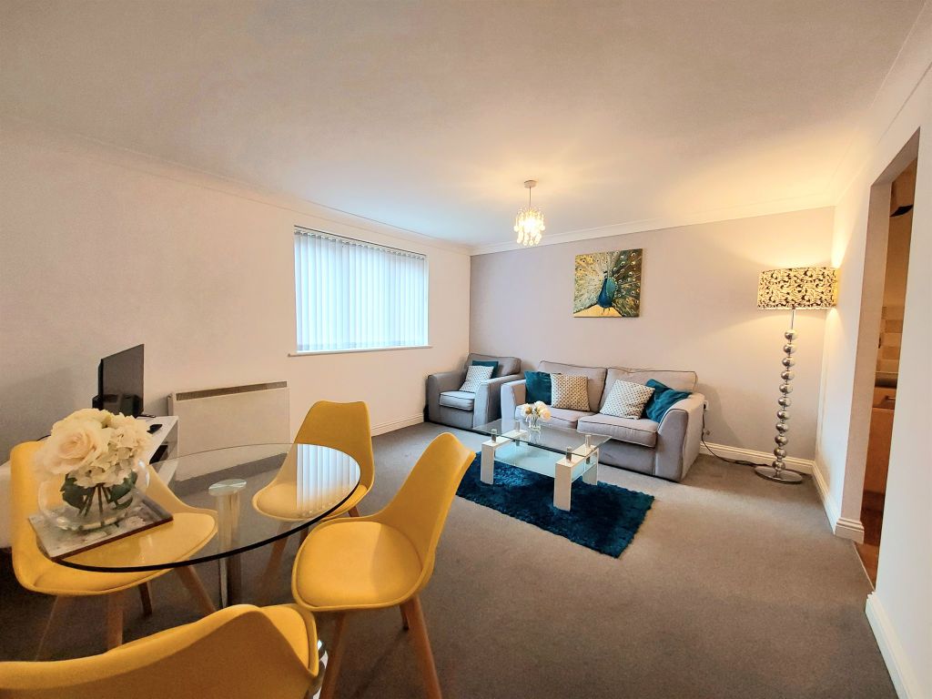 Property photo 2 of 11