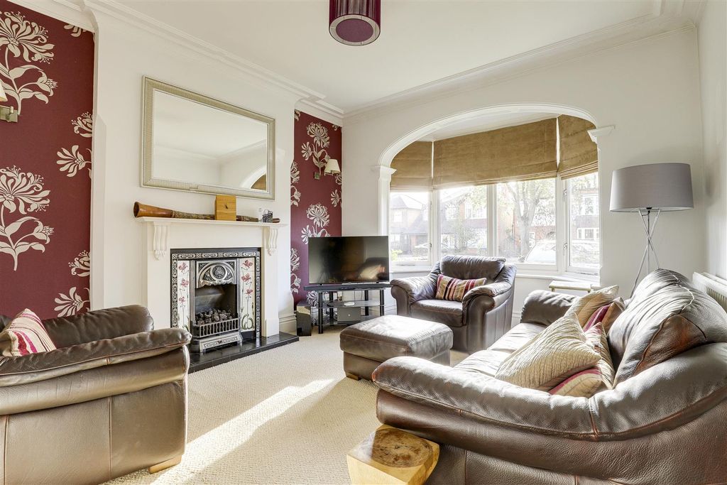 Property photo 2 of 27 02.Jpg