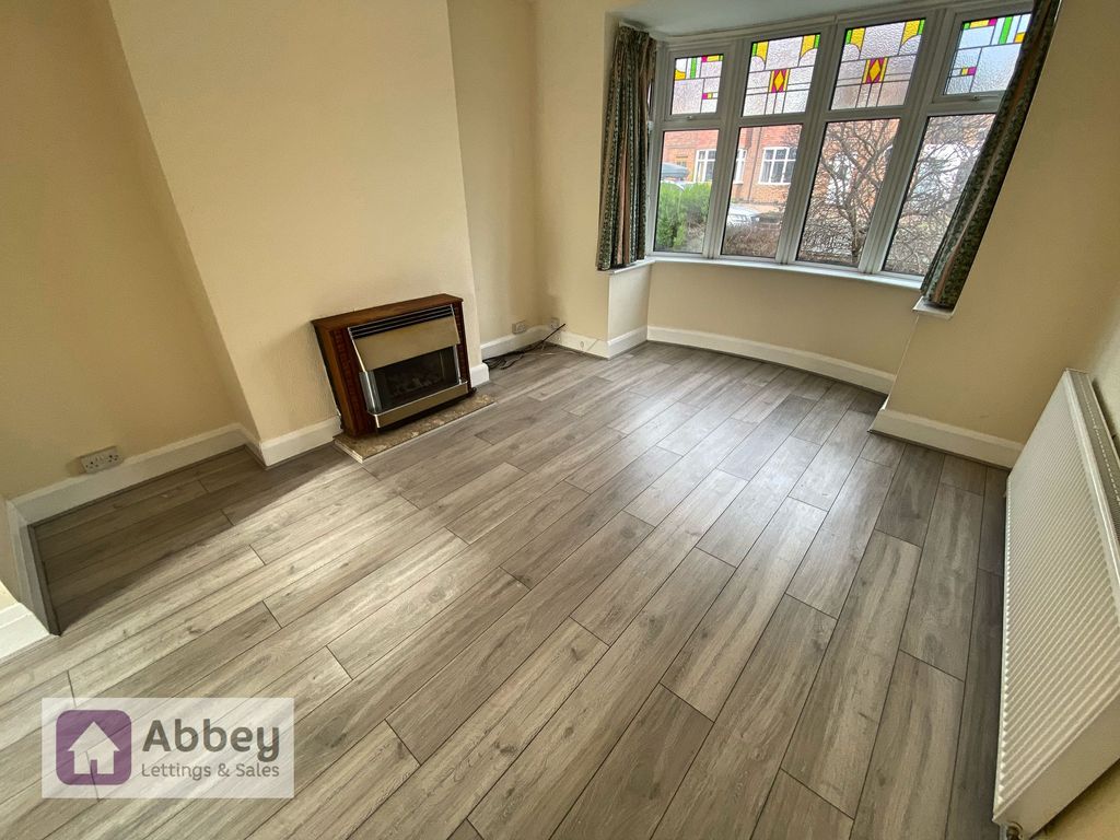 Property photo 3 of 17 Lounge Area