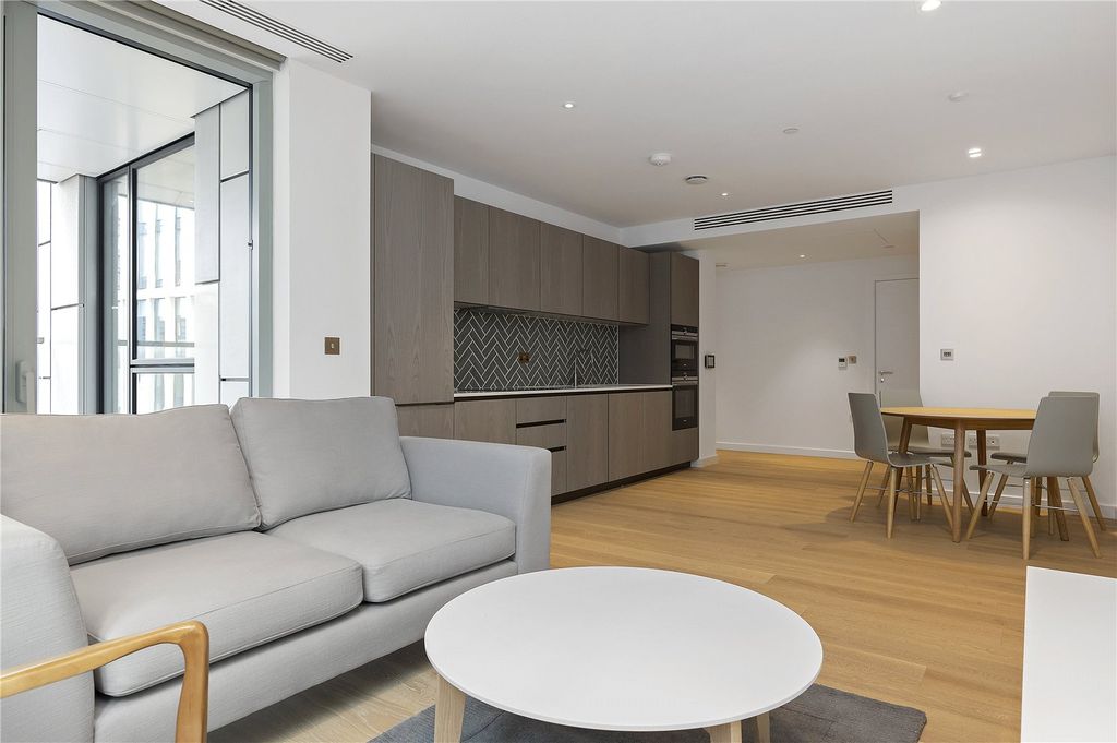 Property photo 1 of 14 Reception