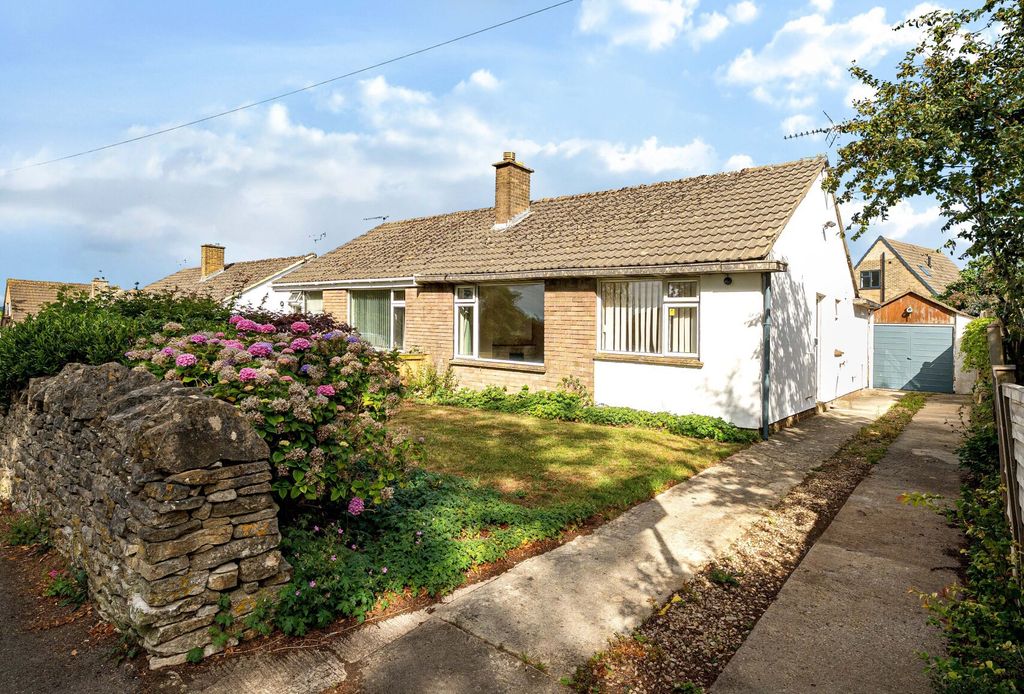 Property photo 1 of 21 1324731-21-686E30...