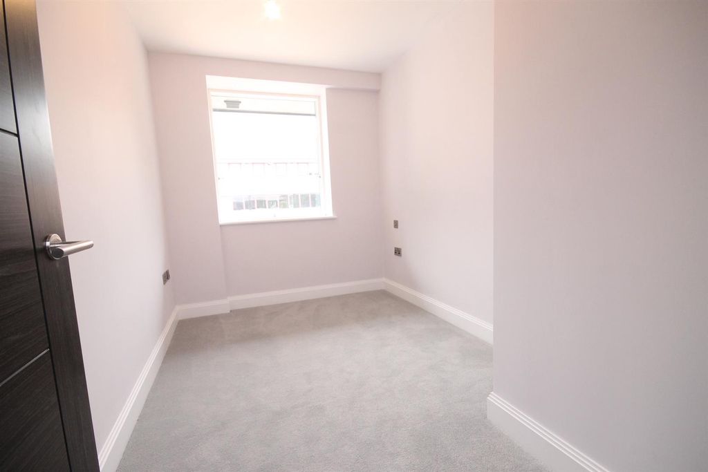 Additional image 6 of 2 bed flat for saleChallenge Court, Leatherhead KT22