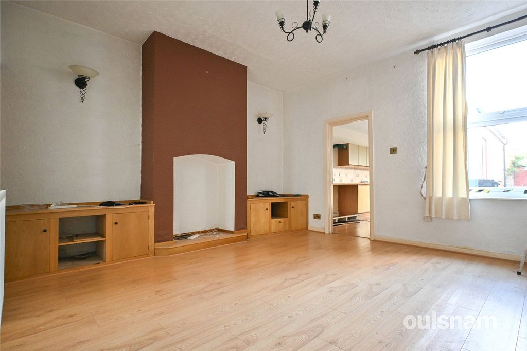 Property photo 2 of 20 Picture No. 11