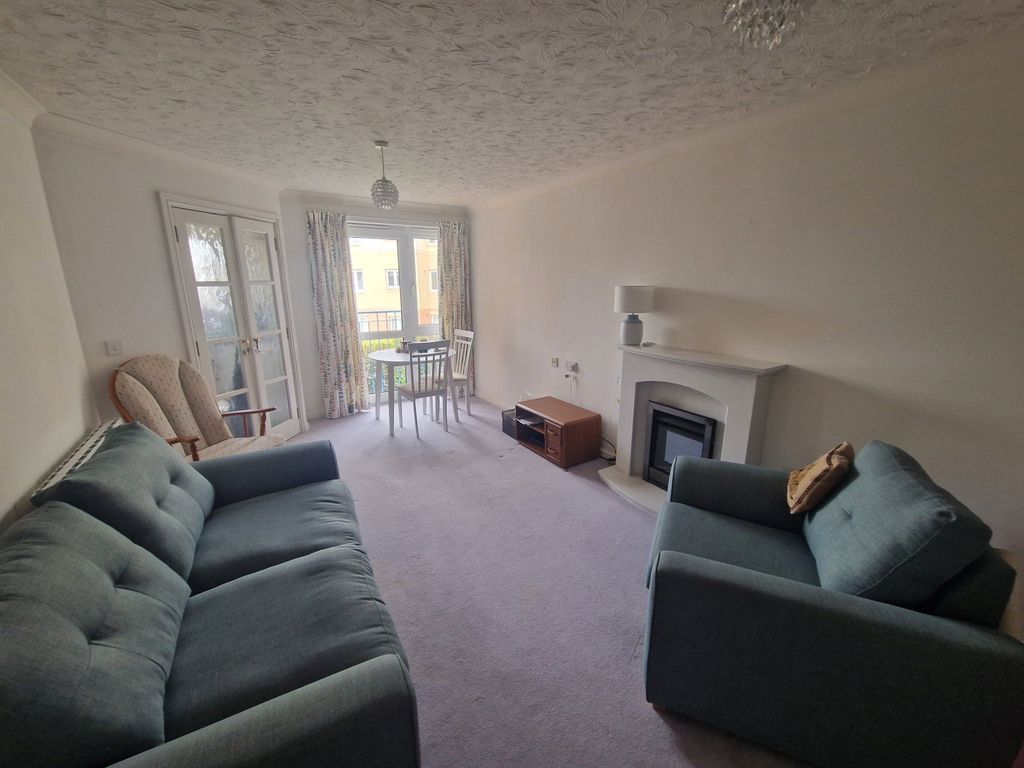 Property photo 2 of 5