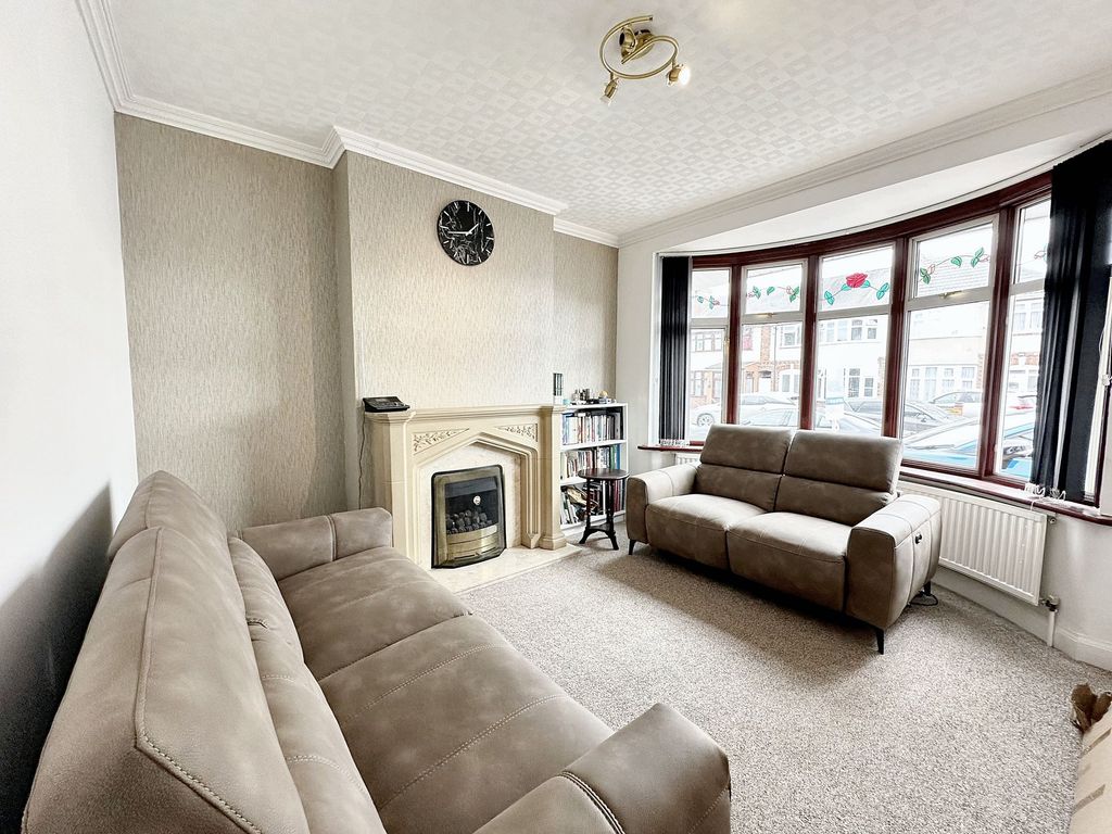 Property photo 3 of 10 Reception Room