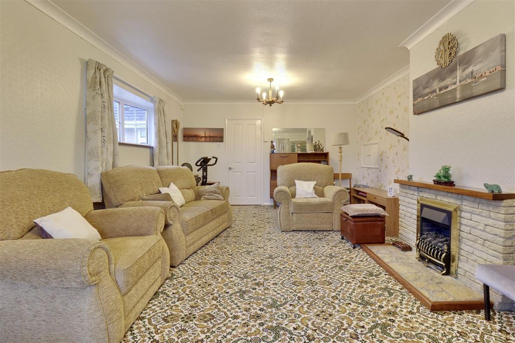 Property photo 3 of 14 Living Room