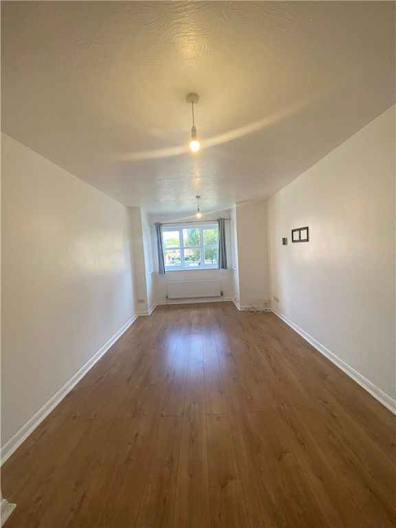 Property photo 2 of 6 Living Room