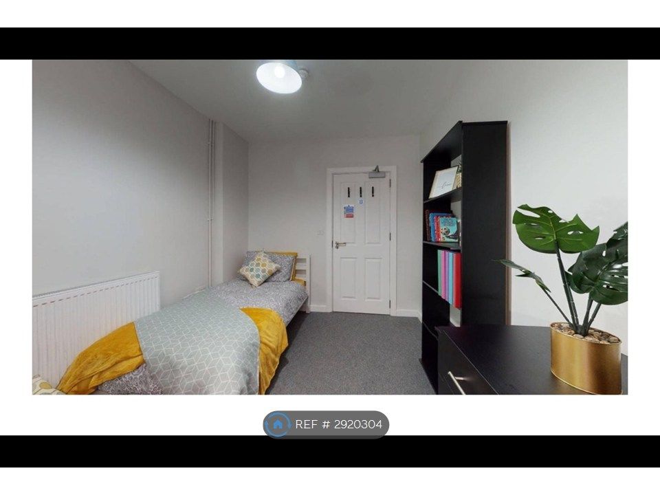 Property photo 1 of 1 Small Room Handel Mansions