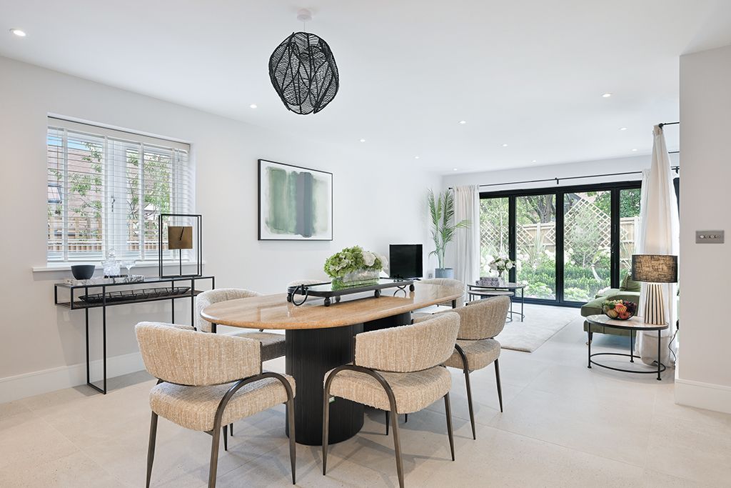 Property photo 2 of 23