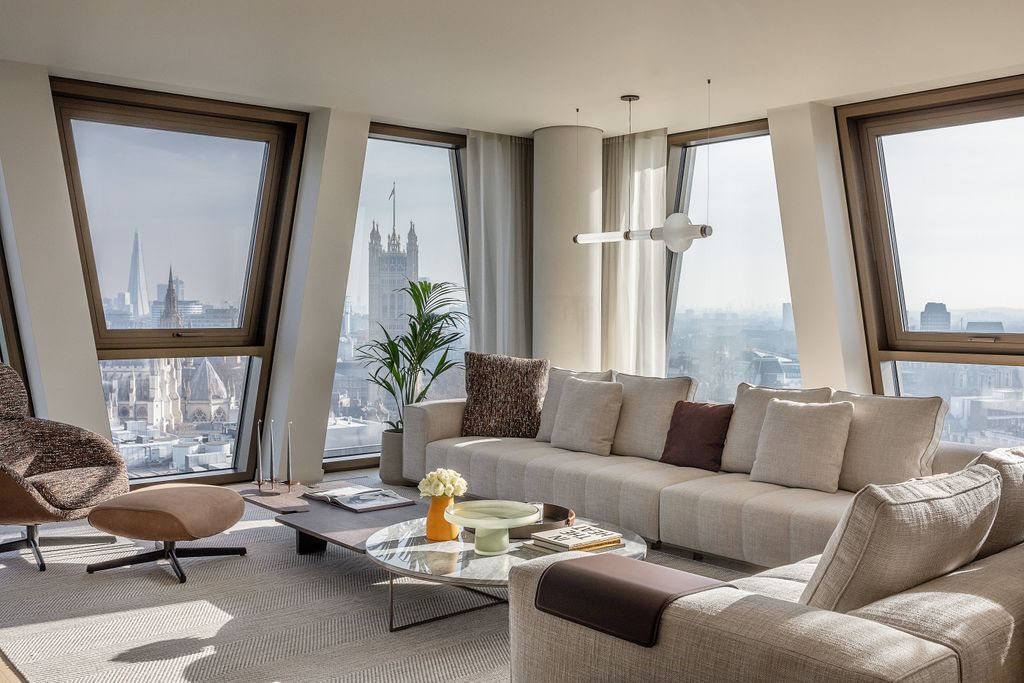 Property photo 1 of 23 Northacre, The Broadway, Minotti Penthouse Freya@Luxurymarketinghouse.Com_Warm_Warm_Hr-18 (9).Jpg