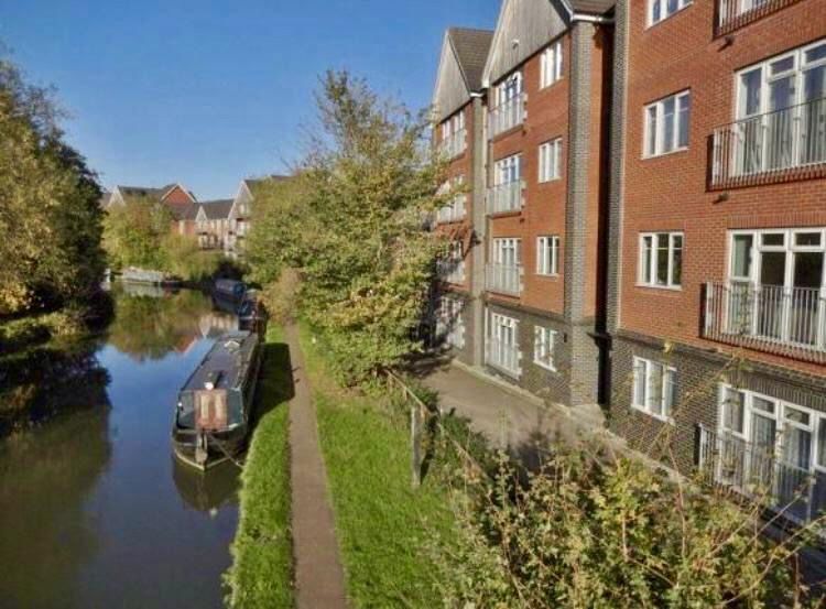 Property photo 1 of 9