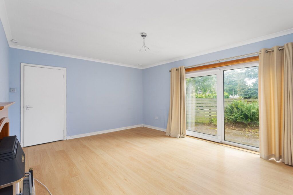 Property photo 3 of 24