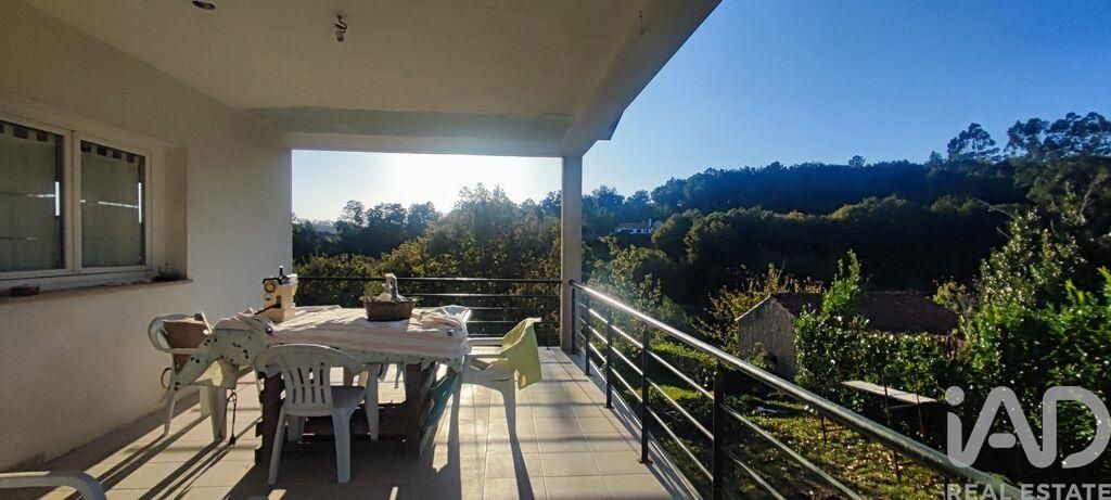 Property photo 1 of 40