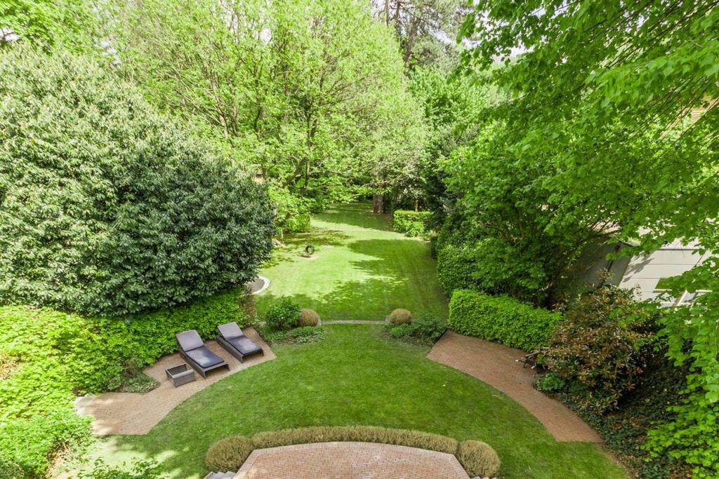 Property photo 3 of 18