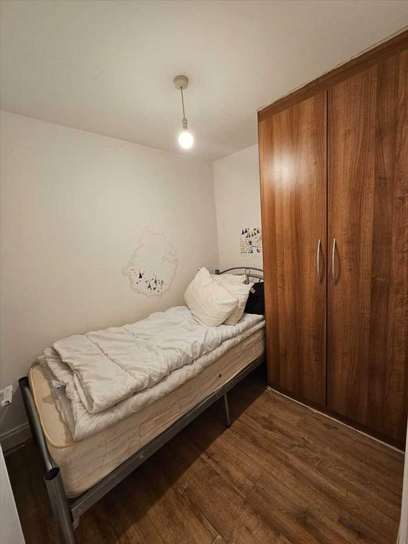 Property photo 2 of 6