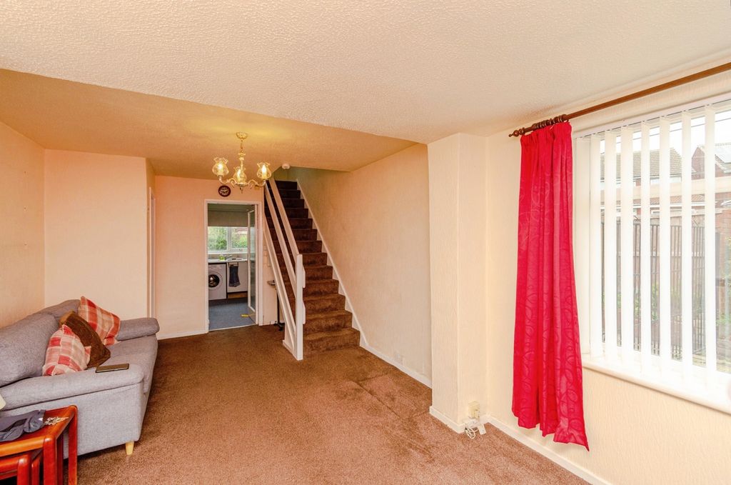Property photo 2 of 17 Photo