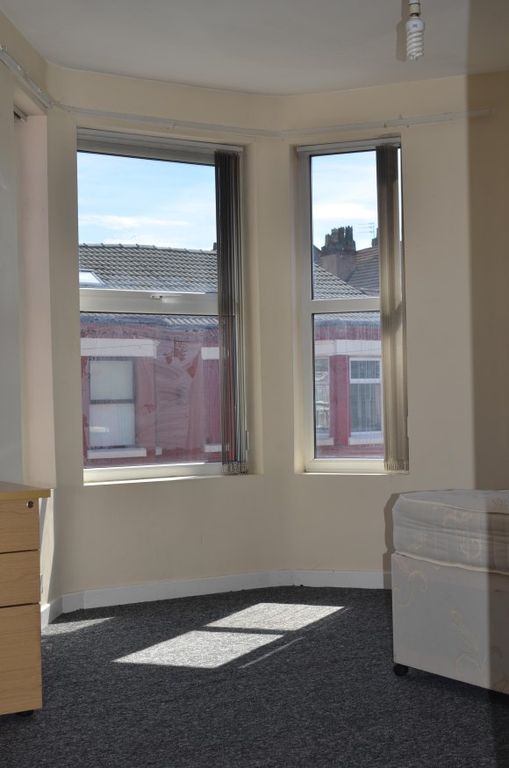 Property photo 3 of 6 Zim_6093.Jpg