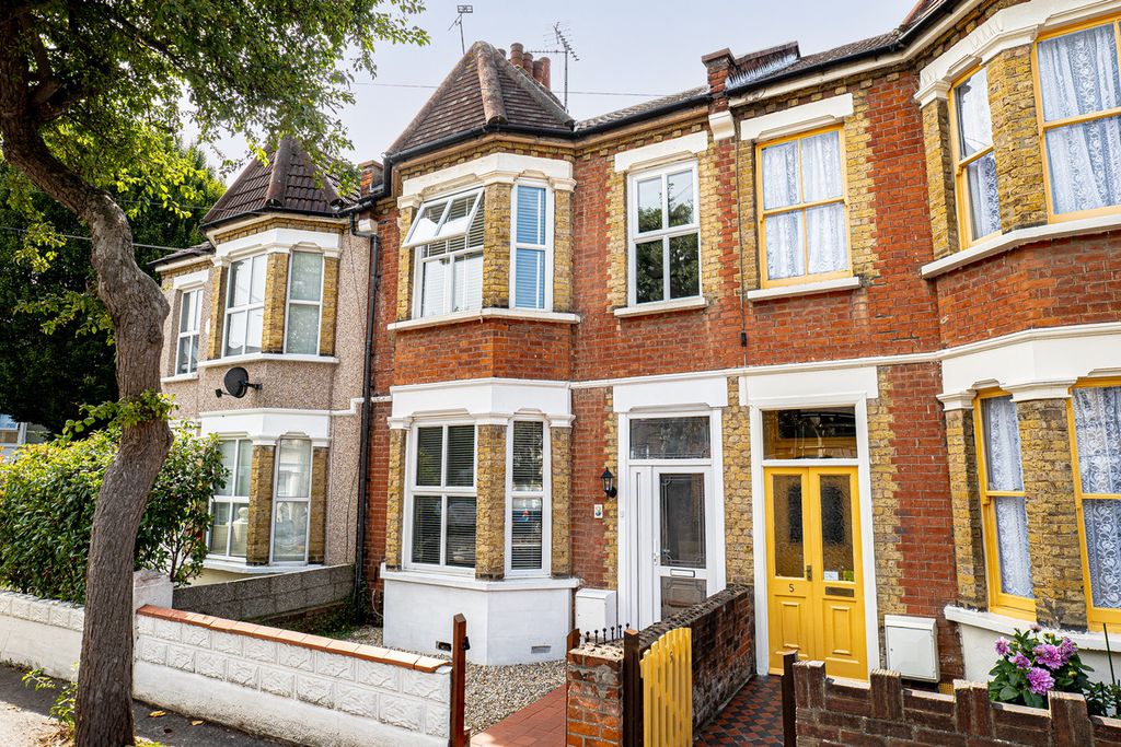 Property photo 1 of 28