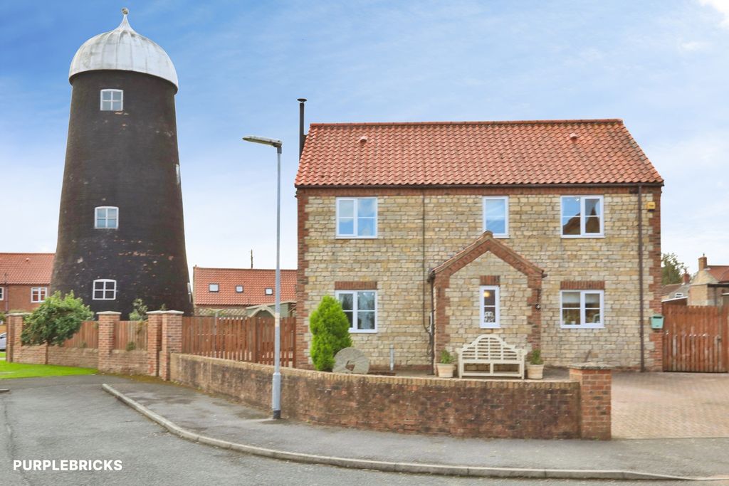 Property photo 1 of 34