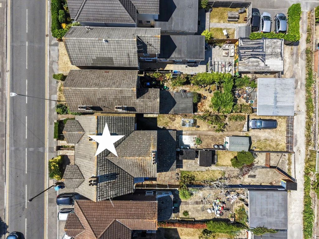Property photo 3 of 27 Dji_Fly