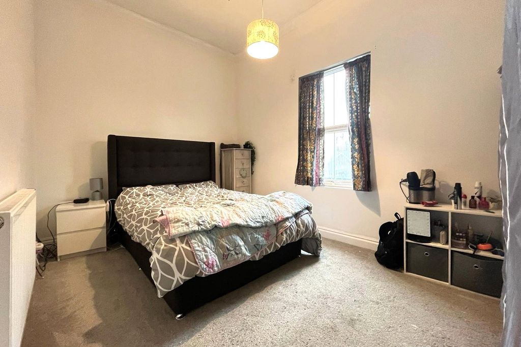 Property photo 3 of 7 Picture No. 05