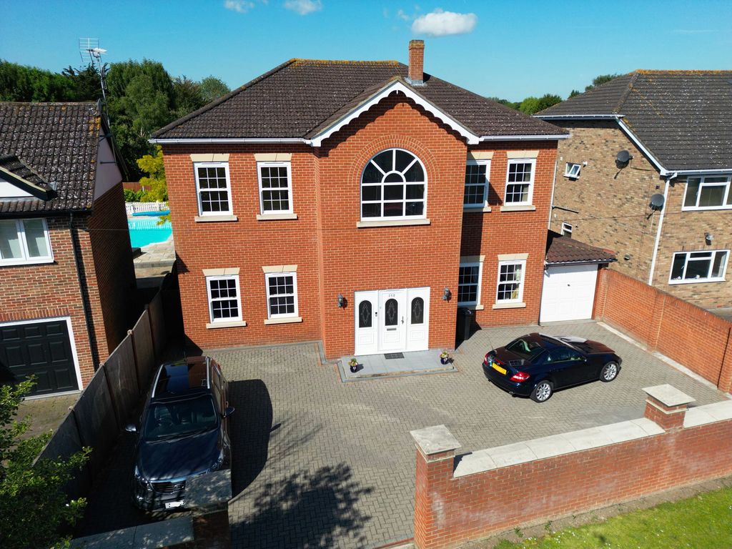 Property photo 1 of 26