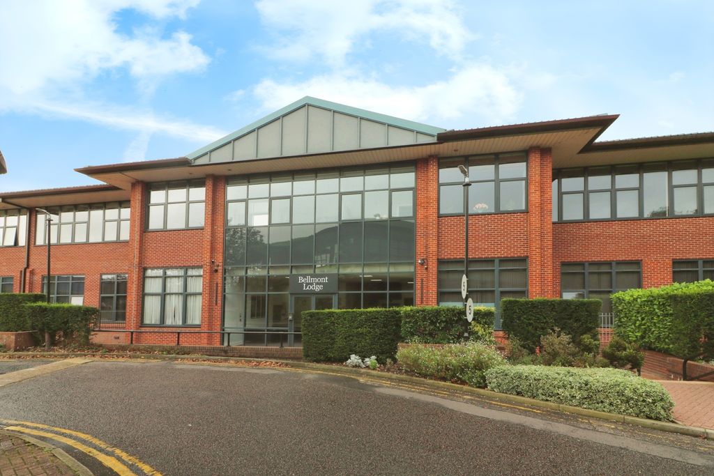 Property photo 1 of 7