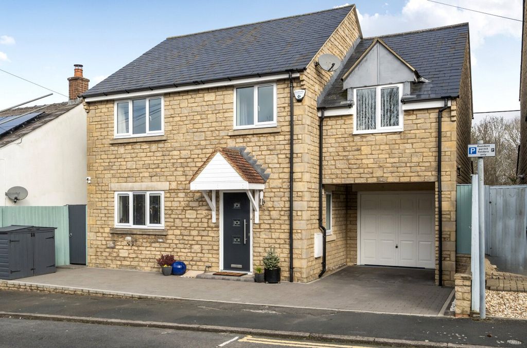 Property photo 1 of 16 Picture No. 04