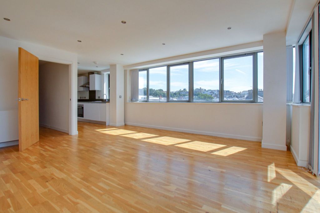 Property photo 2 of 9 Photo 7