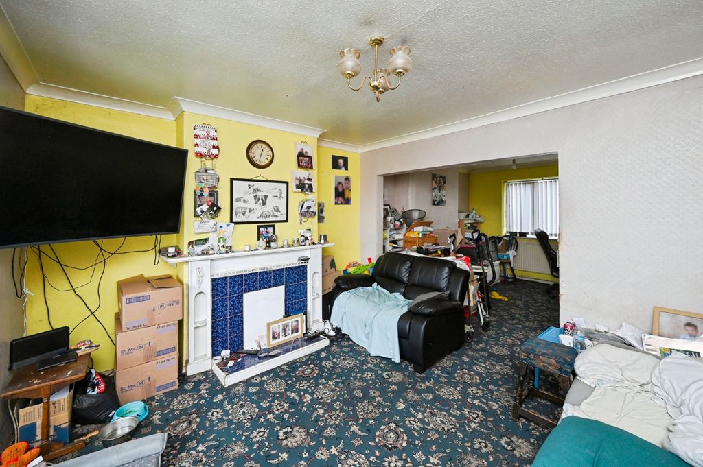 Property photo 3 of 15