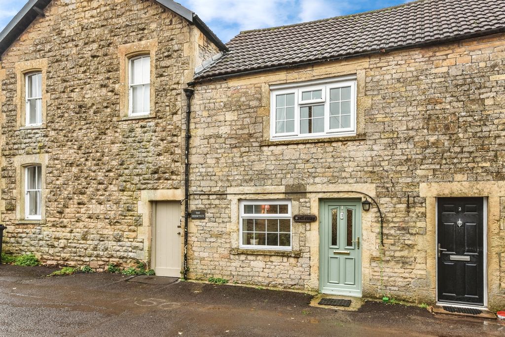 Property photo 1 of 22