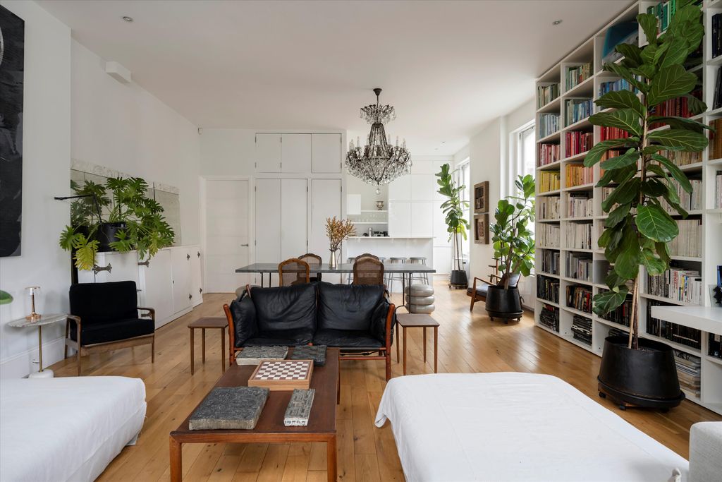 Property photo 2 of 13 Image